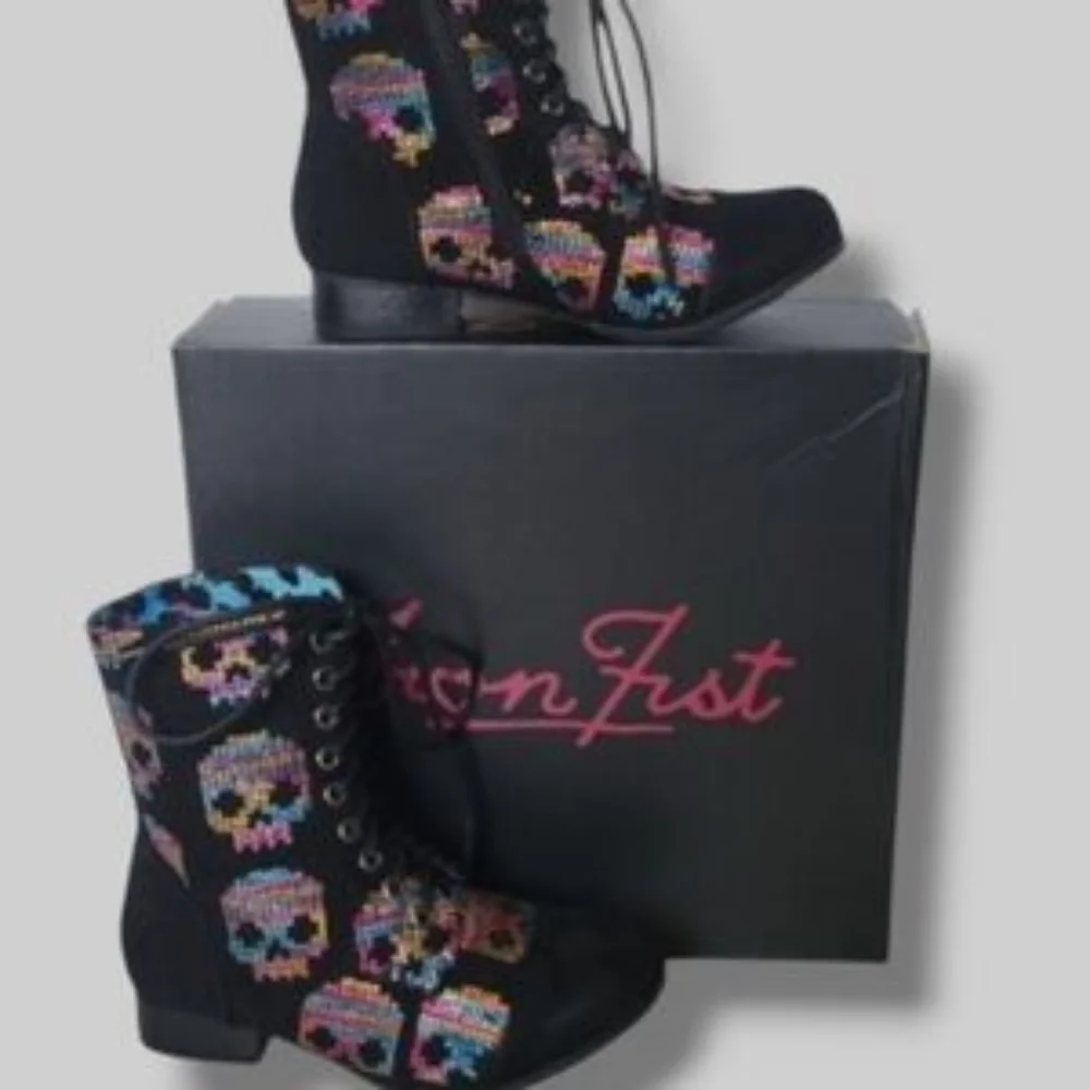 New Iron Fist Women's 5 Sugar Hiccup Combat Boots Black - Picture 1 of 12